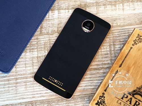 创新模块化手机 Moto Z合肥仅售3499元 