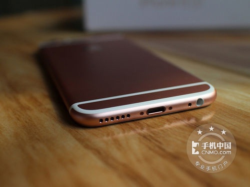 大屏土豪金手机 美版苹果6s plus价位3700元 