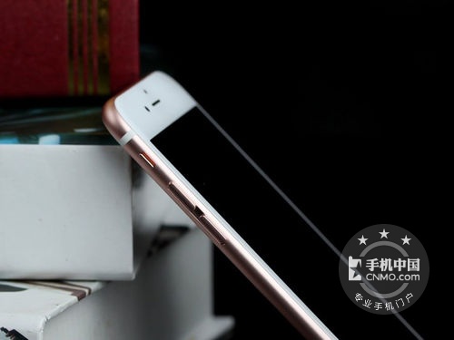 武漢iPhone6s售價(jià)再跌 學(xué)生現(xiàn)場(chǎng)驗(yàn)貨分期購(gòu) 