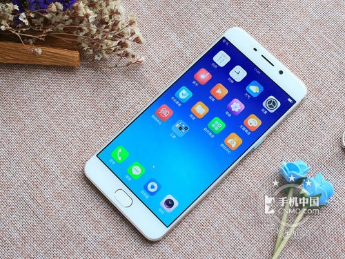 全高清極窄邊框 oppo R9拍照手機(jī)2450元 