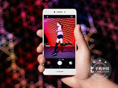 長沙OPPO R7S3G運(yùn)行全網(wǎng)通售2399元   