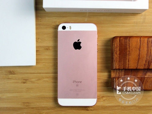 苹果5S的改良版 iPhone SE国行售2588元 