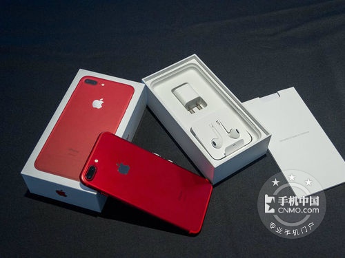 骚气中国红 苹果7 Plus国行版仅售6580元 