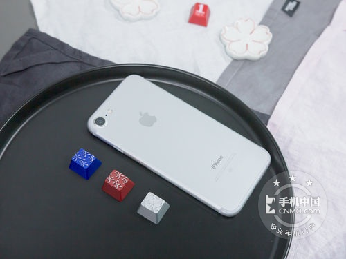 防水防水新机皇 苹果iPhone 7售4689元 