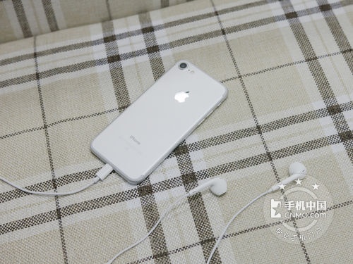 高端旗舰热卖 苹果iPhone 7报价4180元 