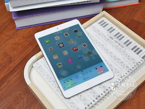 高清酷炫屏幕 苹果iPad mini2售2450元 