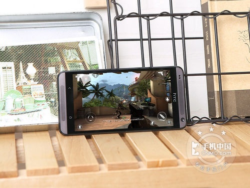 实惠四核 HTC Desire 7060报价 