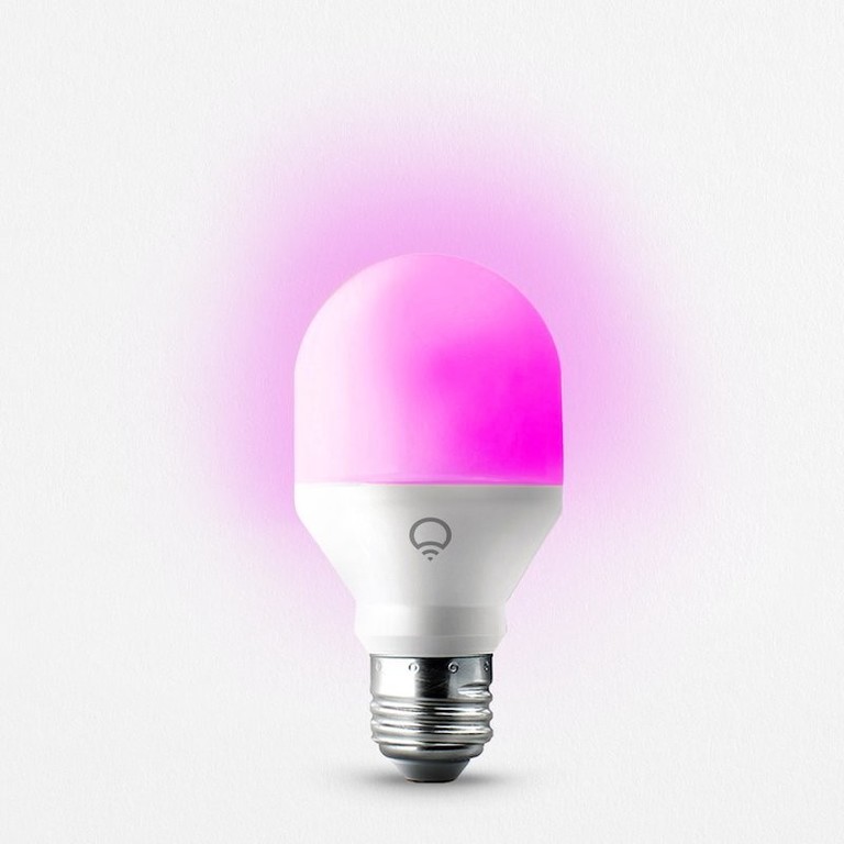LIFX Mini Day & Dusk (White to Amber Spectrum) A19 E26 Wi-Fi Smart LED Light Bulb 